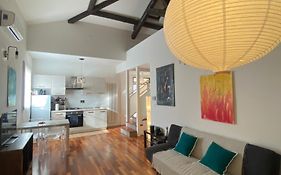 La Casa di Giulia, spazioso loft su due livelli a 10 minuti di macchina dal centro